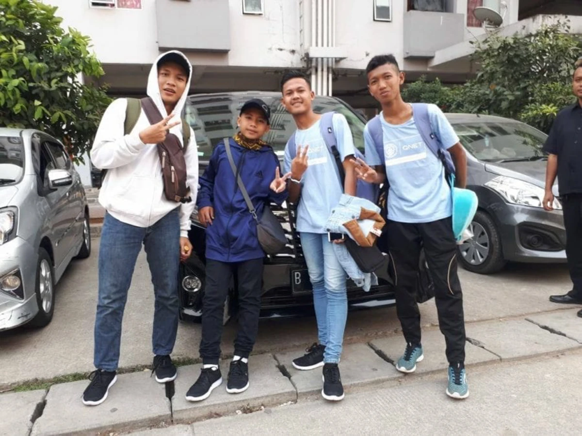 Qnet Sends Kids From Jakarta Rusun To City Football Language School 3 QNET