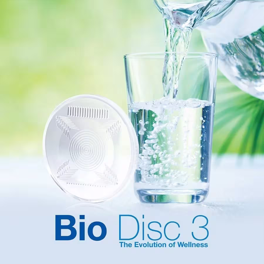 Amezcua Bio Disc 3 – Redefining The Energy Of Water 4 Glass of water with Amezcua Bio Disc 3